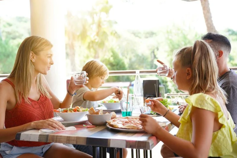 13 Family-Friendly Restaurants Locals Swear By: A Guide for Dining with Kids