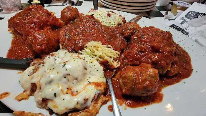 The Spaghetti Warehouse Picture 7