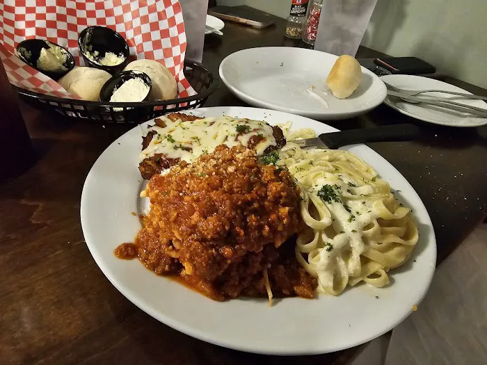 The Spaghetti Warehouse Picture 10
