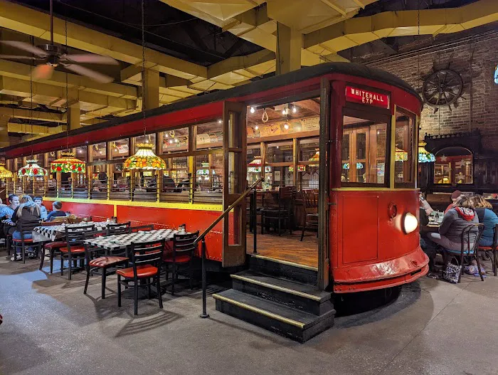 The Spaghetti Warehouse Picture 9
