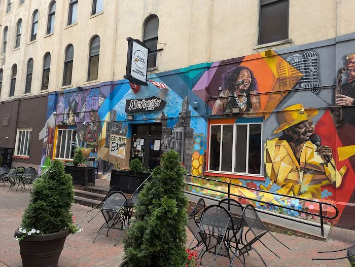 Alley Burger Picture 6