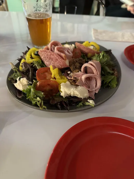 Aracri Pizzeria Picture 10