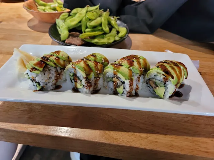 Rishi Sushi Kitchen & Bar Picture 9