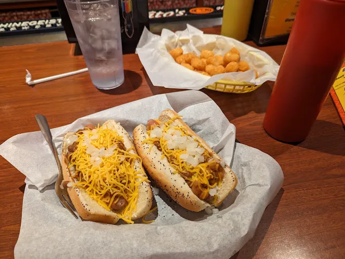 Dirty Frank's Hot Dog Palace Picture 9