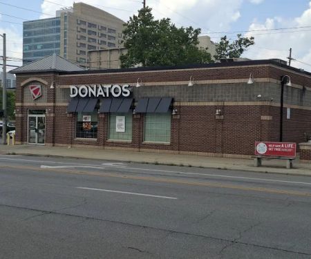 Donatos Pizza