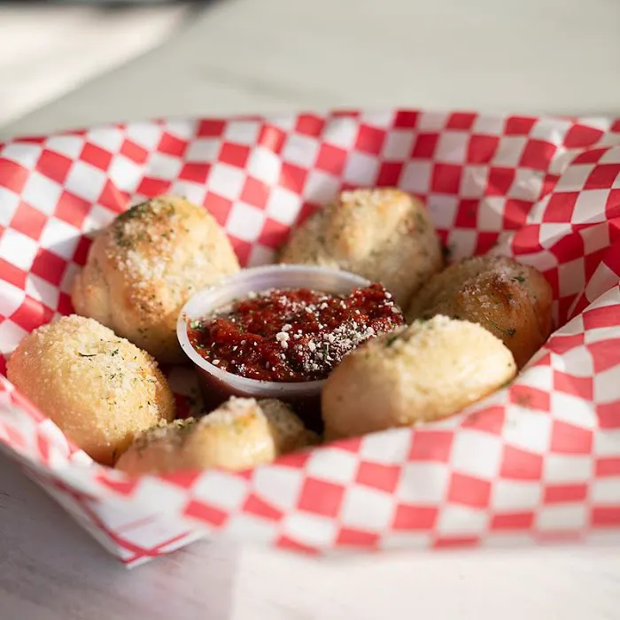 Alberta’s Pizza Kitchen Picture 2