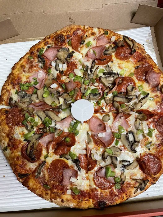 Jet's Pizza Picture 8