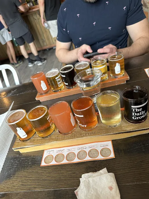 The Daily Growler - German Village/Brewery District Picture 4