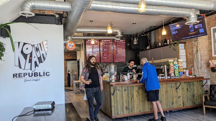 The Daily Growler - German Village/Brewery District Picture 7
