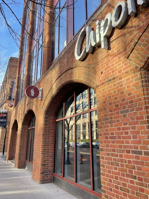 Chipotle Mexican Grill Picture 4