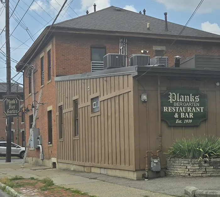 Plank's Bier Garten Picture 9