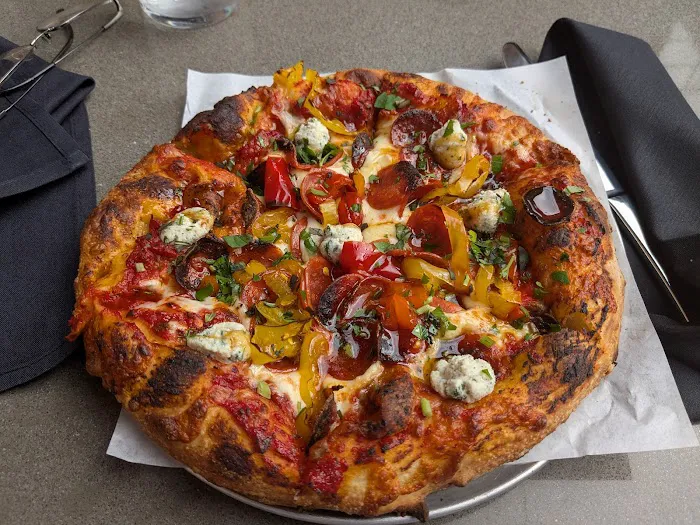 Osteria Pizzeria Picture 3