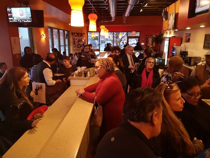 Lincoln Cafe Picture 2