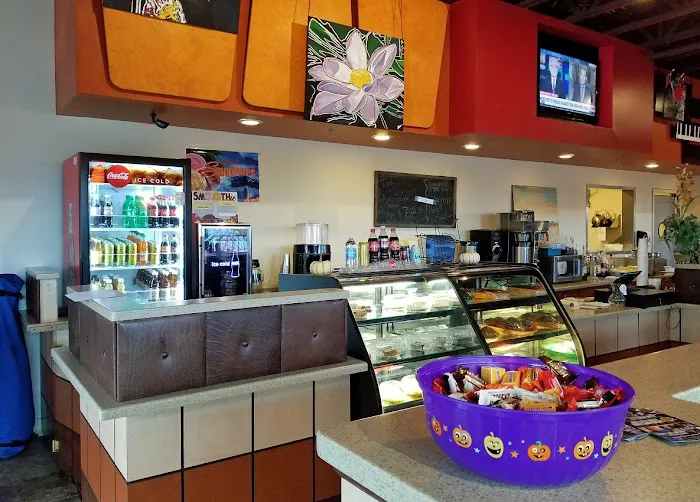 Lincoln Cafe Picture 1