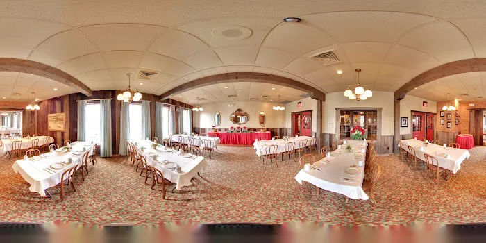 Schmidt’s Sausage Haus Restaurant Picture 2