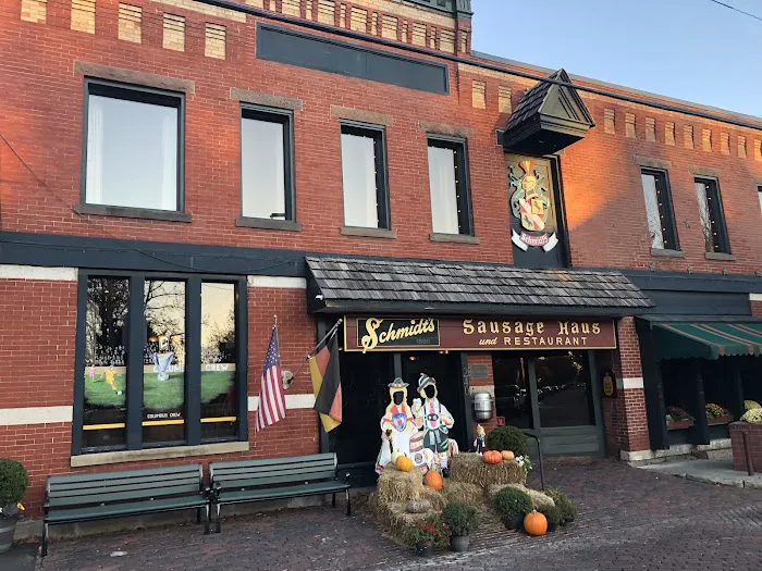 Schmidt’s Sausage Haus Restaurant Picture 7