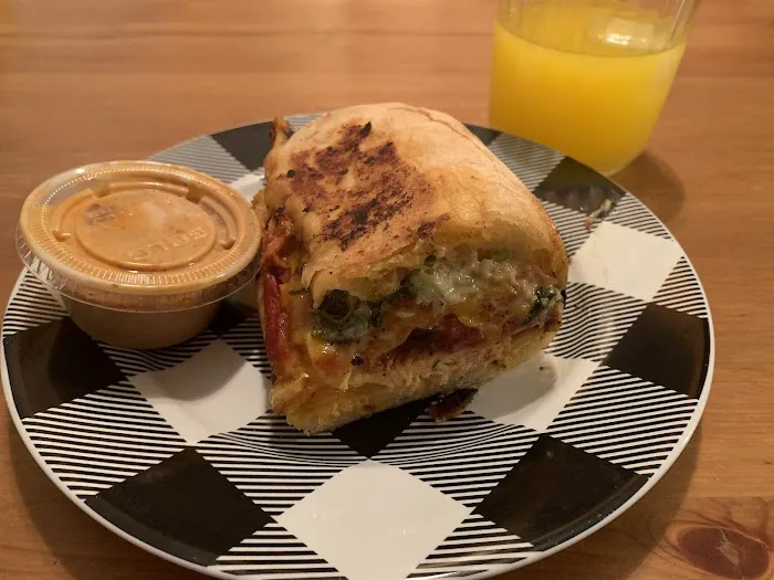 Si Señor Peruvian Sandwiches Picture 1