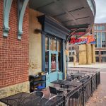 Boston's Pizza Restaurant & Sports Bar