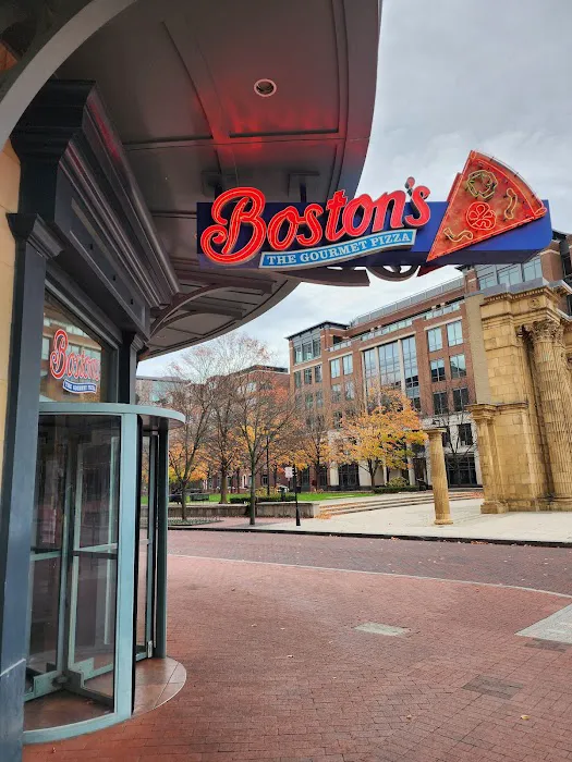 Boston's Pizza Restaurant & Sports Bar Picture 4