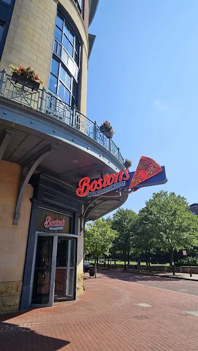 Boston's Pizza Restaurant & Sports Bar Picture 5