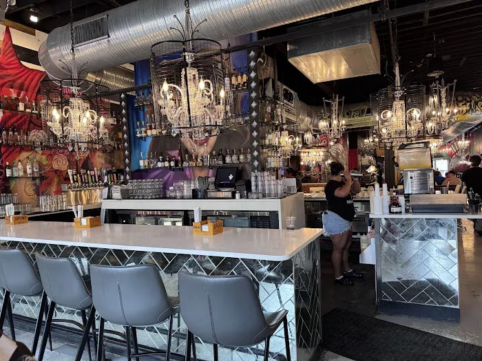 Agave & Rye Short North Picture 3