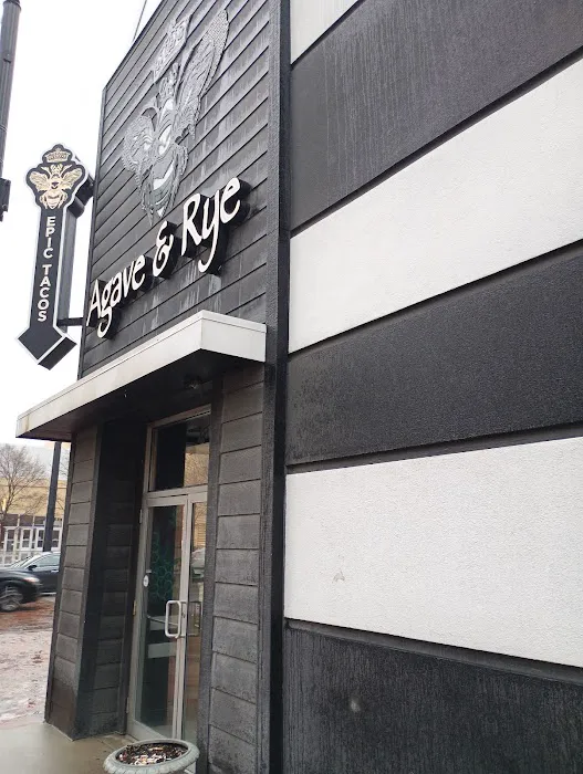 Agave & Rye Short North Picture 10