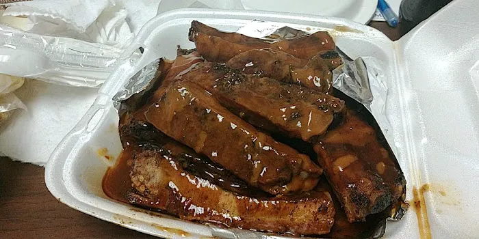B&K Smoke House Picture 10