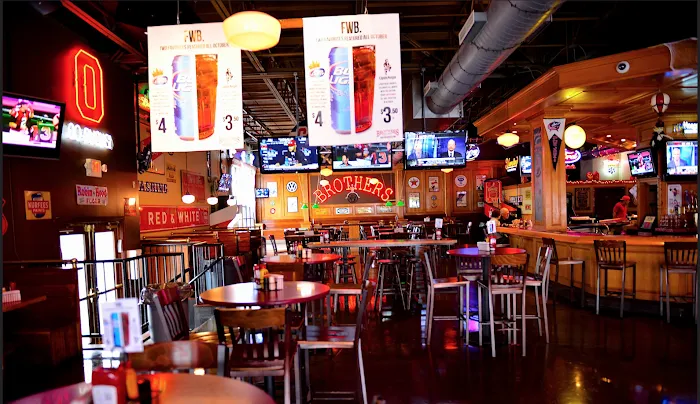Brothers Bar & Grill Picture 2