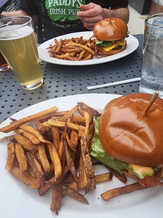 Brothers Bar & Grill Picture 7