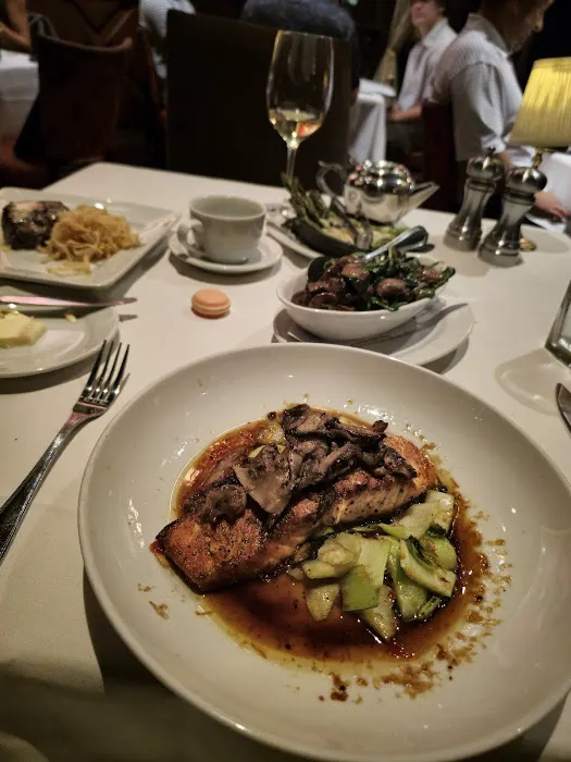 Hyde Park Prime Steakhouse Picture 2