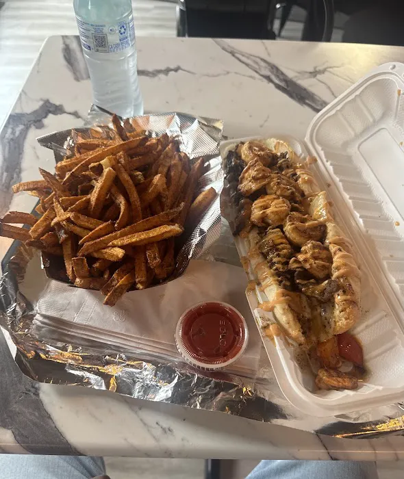 NuFlava Gourmet Kitchen Picture 6