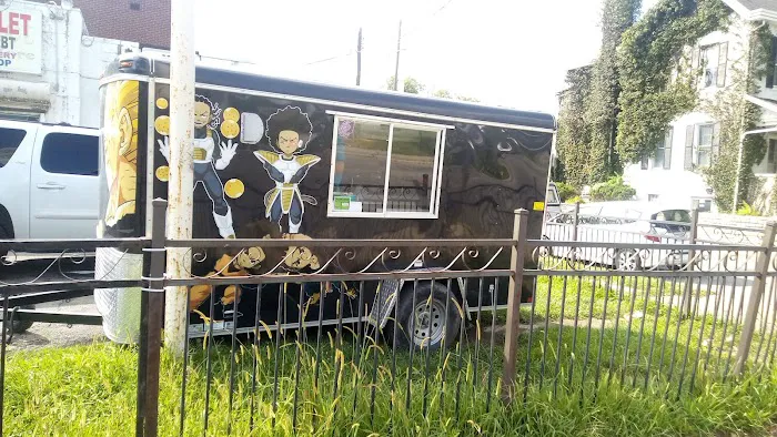 Mike's mobile lunches Picture 3