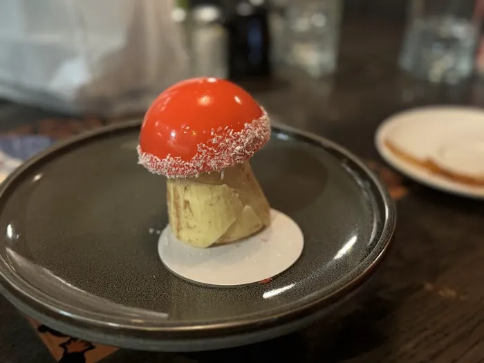 698 Restaurant Picture 6