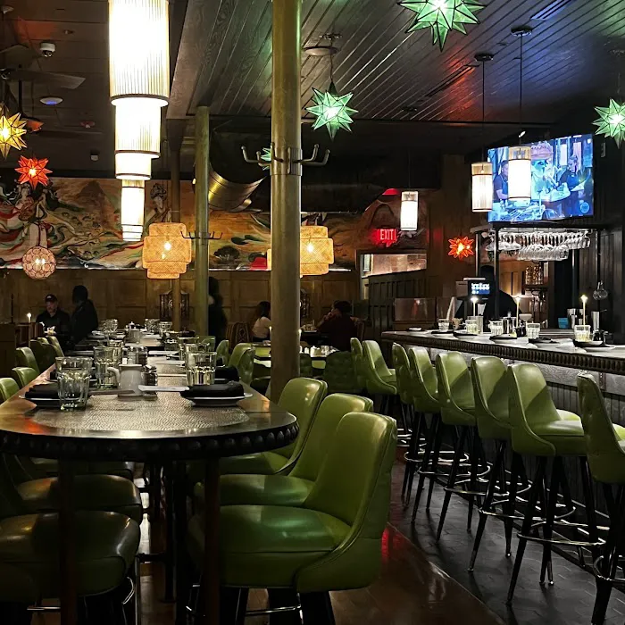 698 Restaurant Picture 9
