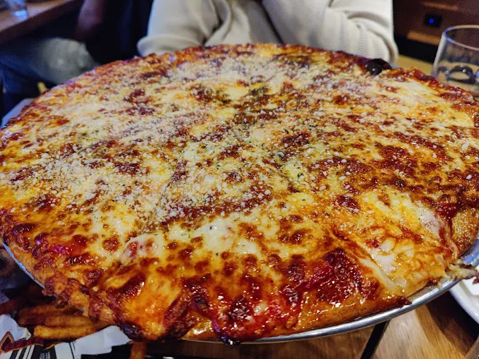JT's Pizza & Pub - Grandview Heights Picture 9
