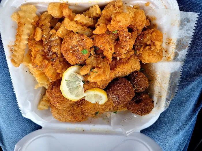 Shrimp Lips Seafood and Chicken Picture 5