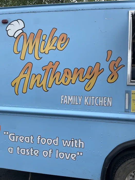 Mike Anthony's Family Kitchen Picture 1