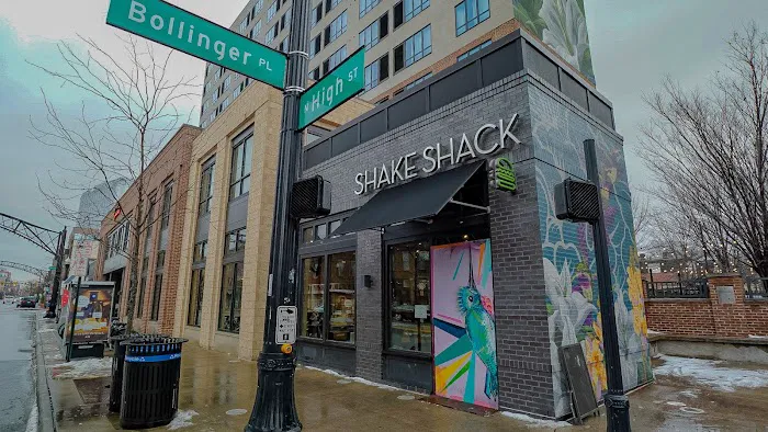 Shake Shack Short North Picture 7