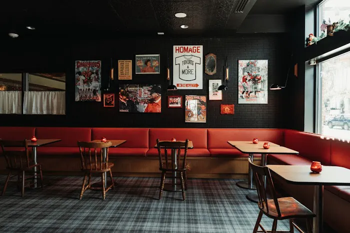 Homage Bar Picture 1