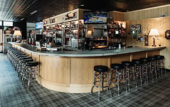 Homage Bar Picture 3