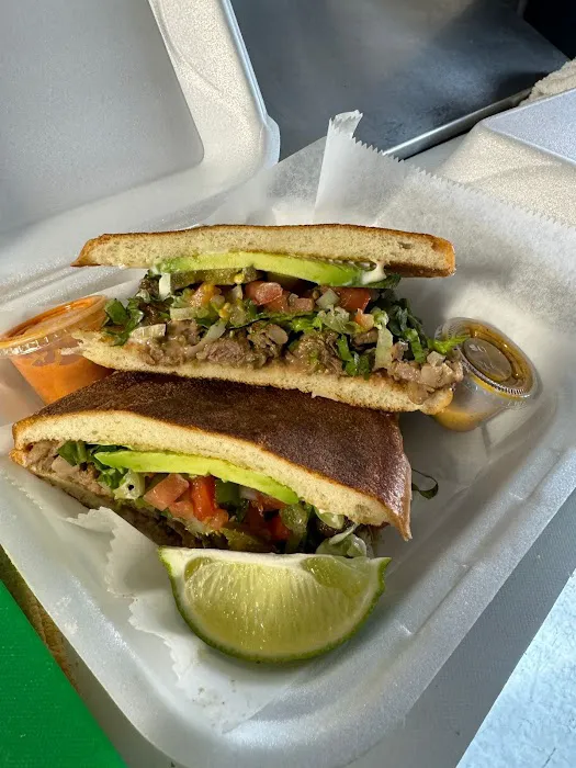 El Mexicano Taco Truck Picture 1