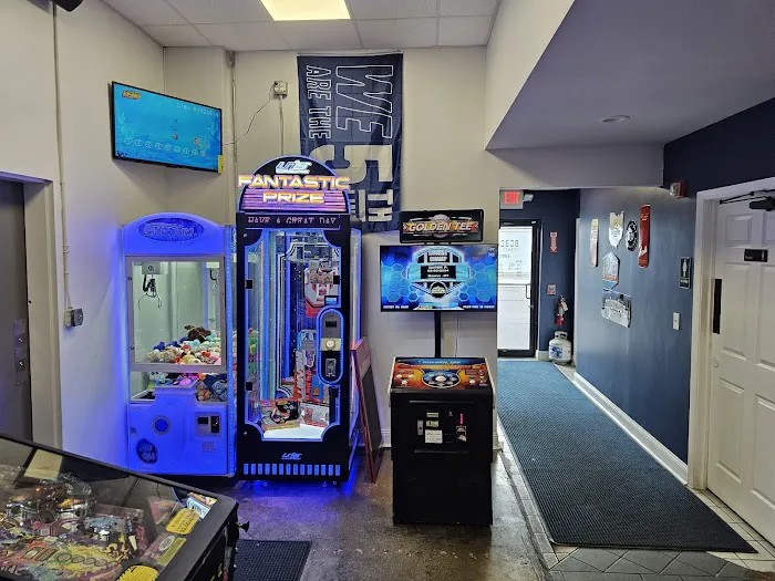 Bobcat Sports Bar Picture 2