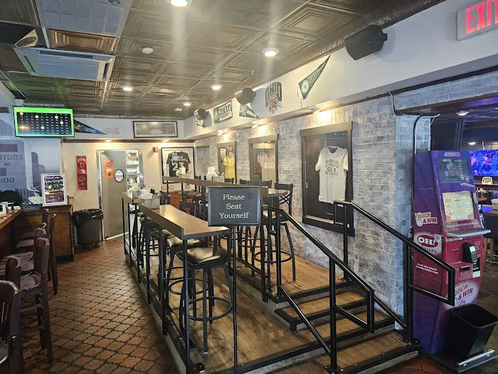 Bobcat Sports Bar Picture 6