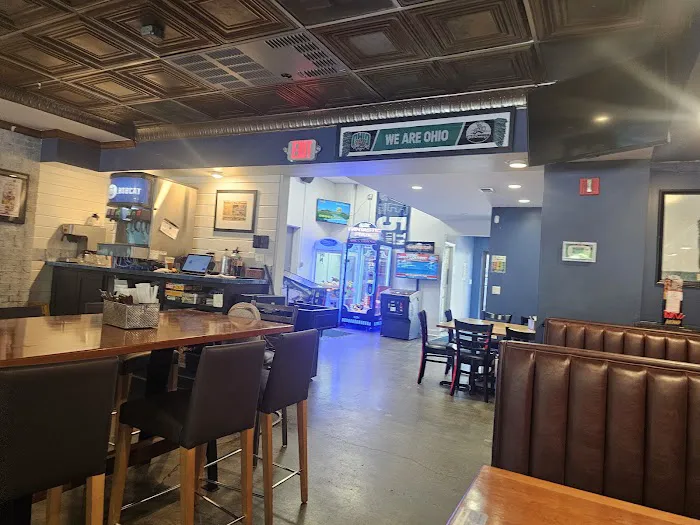 Bobcat Sports Bar Picture 10