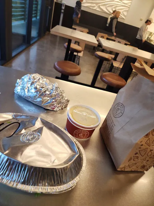Chipotle Mexican Grill Picture 9