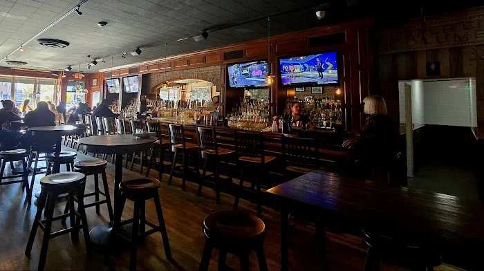 Arch City Tavern Picture 5