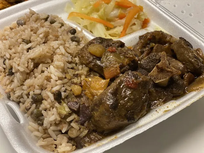Jamaican Mama Cuisine Picture 3