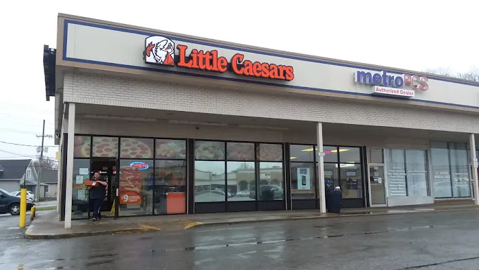 Little Caesars Pizza Picture 2