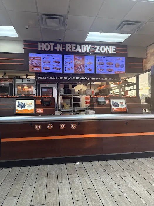 Little Caesars Pizza Picture 4