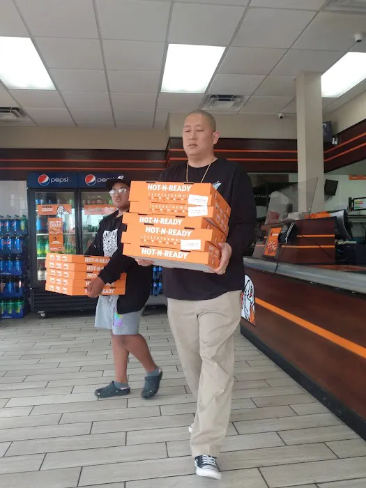 Little Caesars Pizza Picture 6
